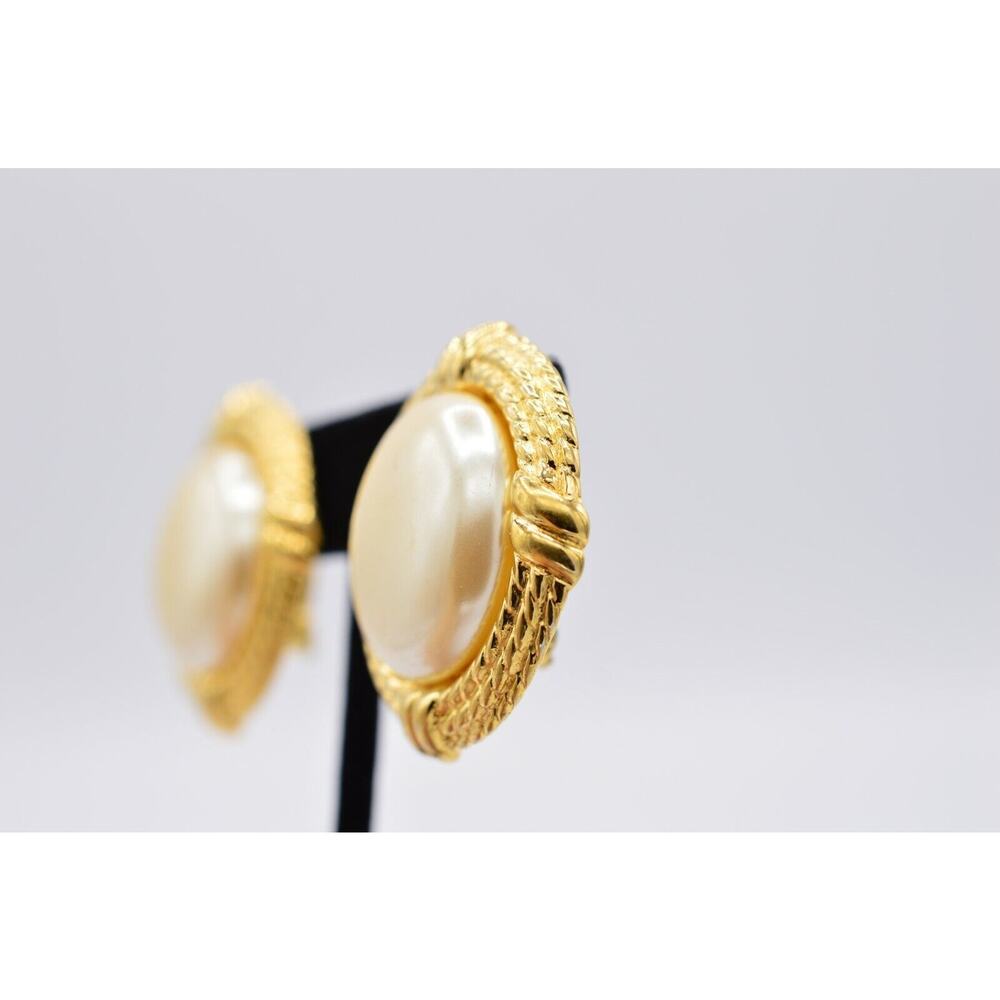 Givenchy Vintage Pearl Clip Earrings Chunky Round Gold Runway Signed 1980s Bin8 - Picture 9 of 11